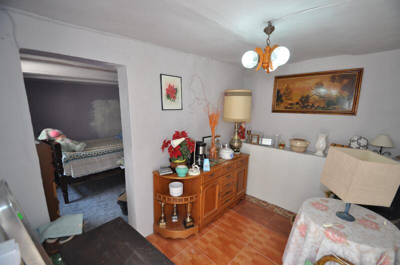 9 Cuarto Casa de Campo en venta