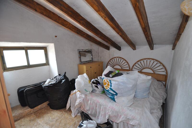 4 bedroom Townhouse for sale