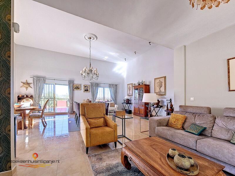 5 bedroom Villa for sale