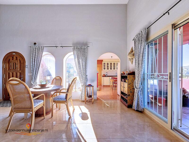 5 bedroom Villa for sale