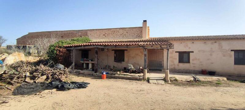 4 bedroom Country House for sale