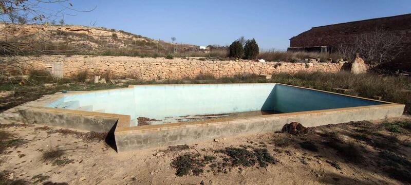 4 bedroom Country House for sale