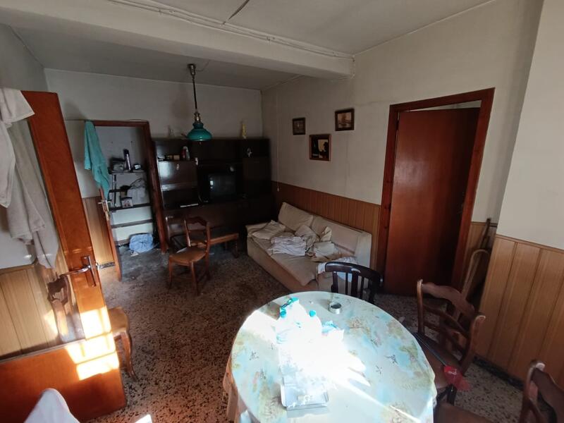 5 soveværelse Byhus til salg