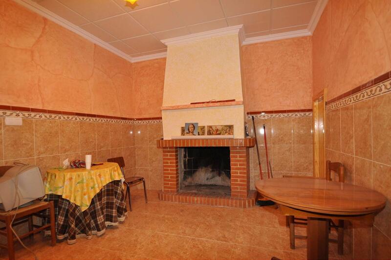3 bedroom Townhouse for sale