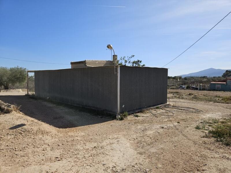 Landsted til salg i Monóvar, Alicante