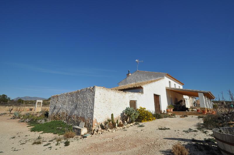 4 Cuarto Casa de Campo en venta