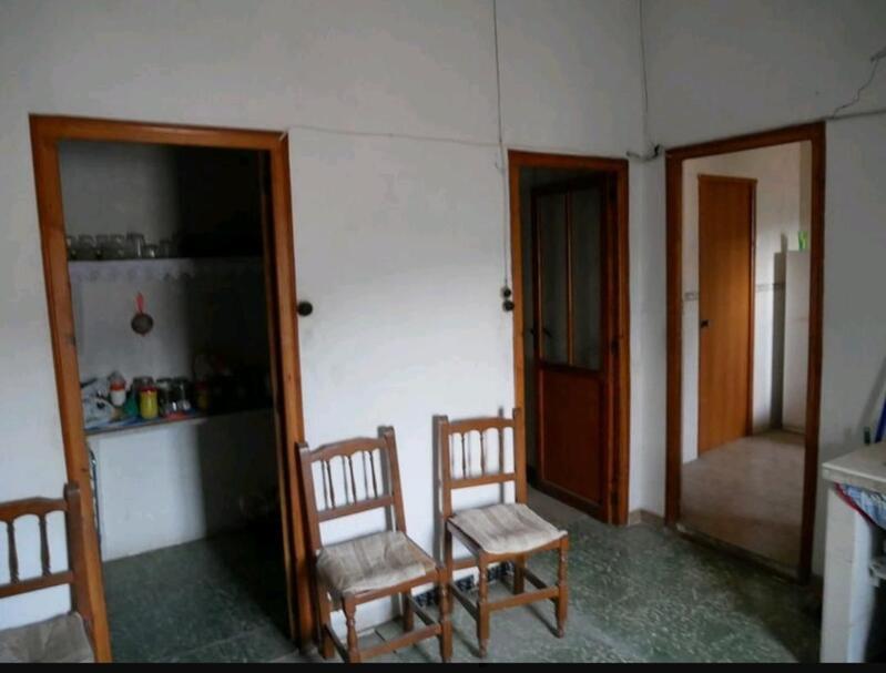 3 slaapkamer Gezinswoning Te koop