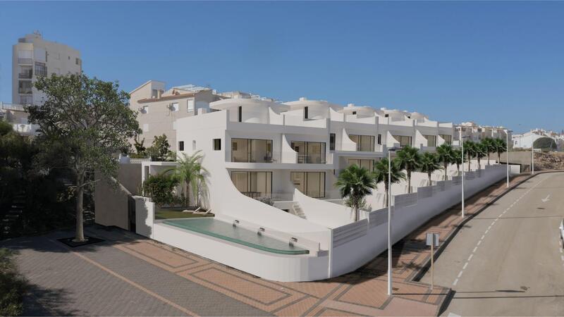 2 bedroom Townhouse for sale