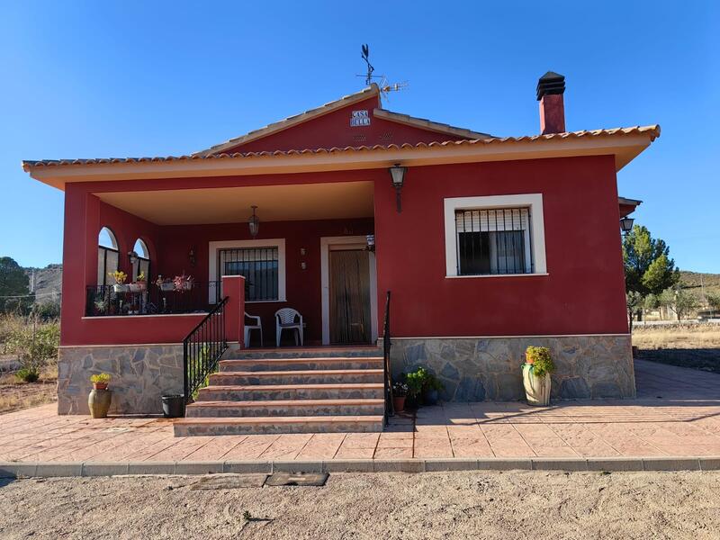Landsted til salg i Yecla, Murcia