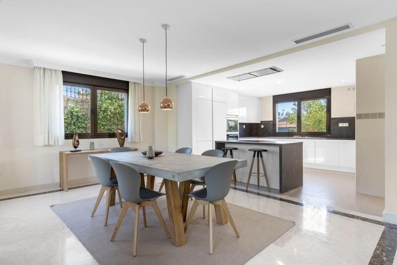 4 bedroom Villa for sale