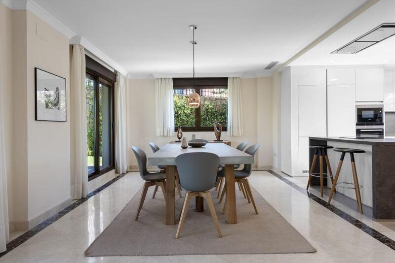 4 bedroom Villa for sale