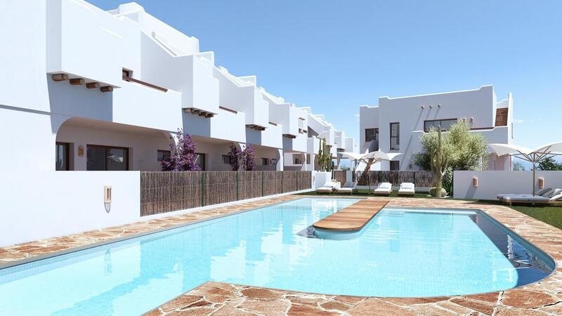 Gezinswoning Te koop in Pilar de la Horadada, Alicante