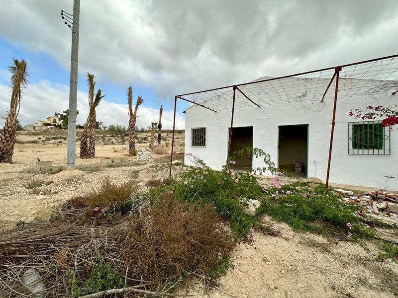 2 bedroom Country House for sale