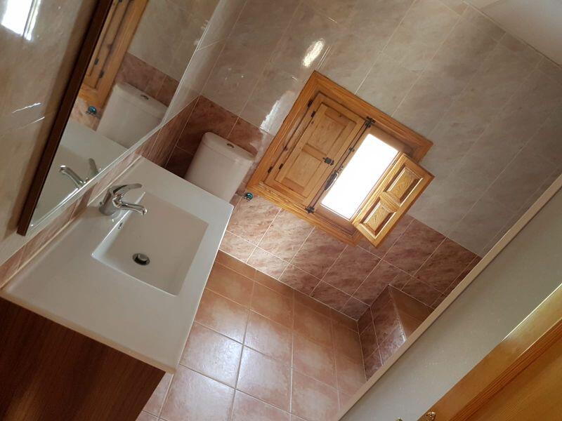 8 bedroom Country House for sale