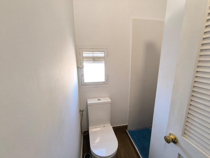 5 slaapkamer Gezinswoning Te koop