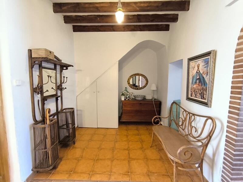 5 slaapkamer Gezinswoning Te koop