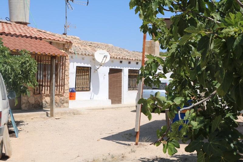 Landsted til salg i Yecla, Murcia