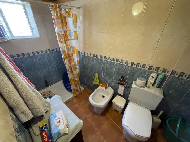 9 soveværelse Landsted til salg