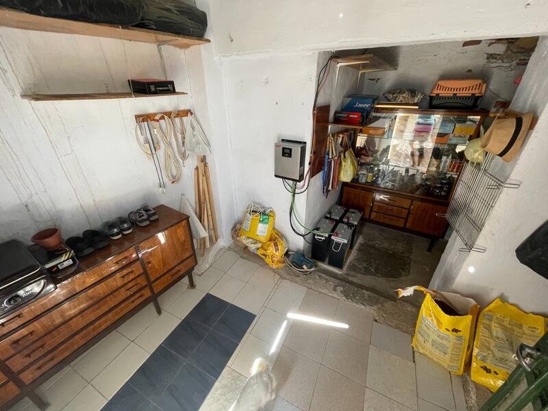 9 soveværelse Landsted til salg