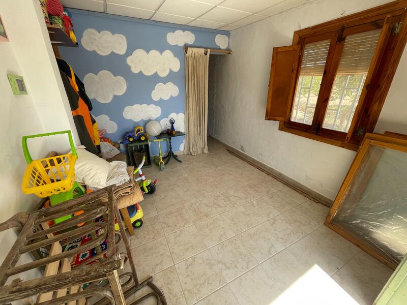 9 soveværelse Landsted til salg