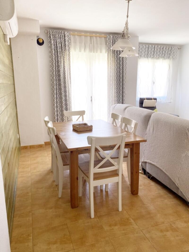 Apartment for sale in Pinoso, Alicante