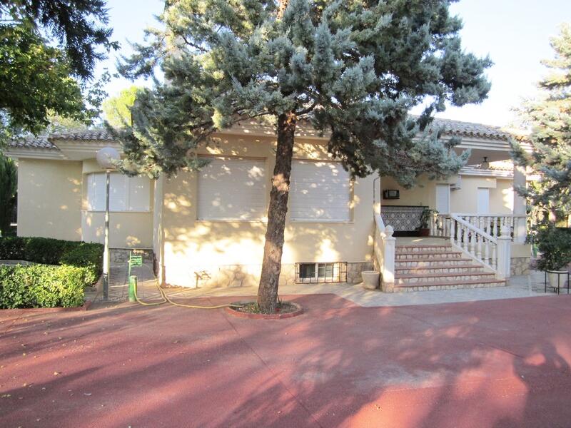 4 Cuarto Casa de Campo en venta