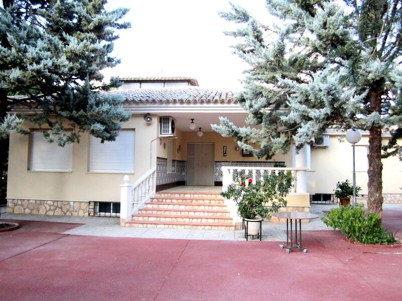 4 Cuarto Casa de Campo en venta