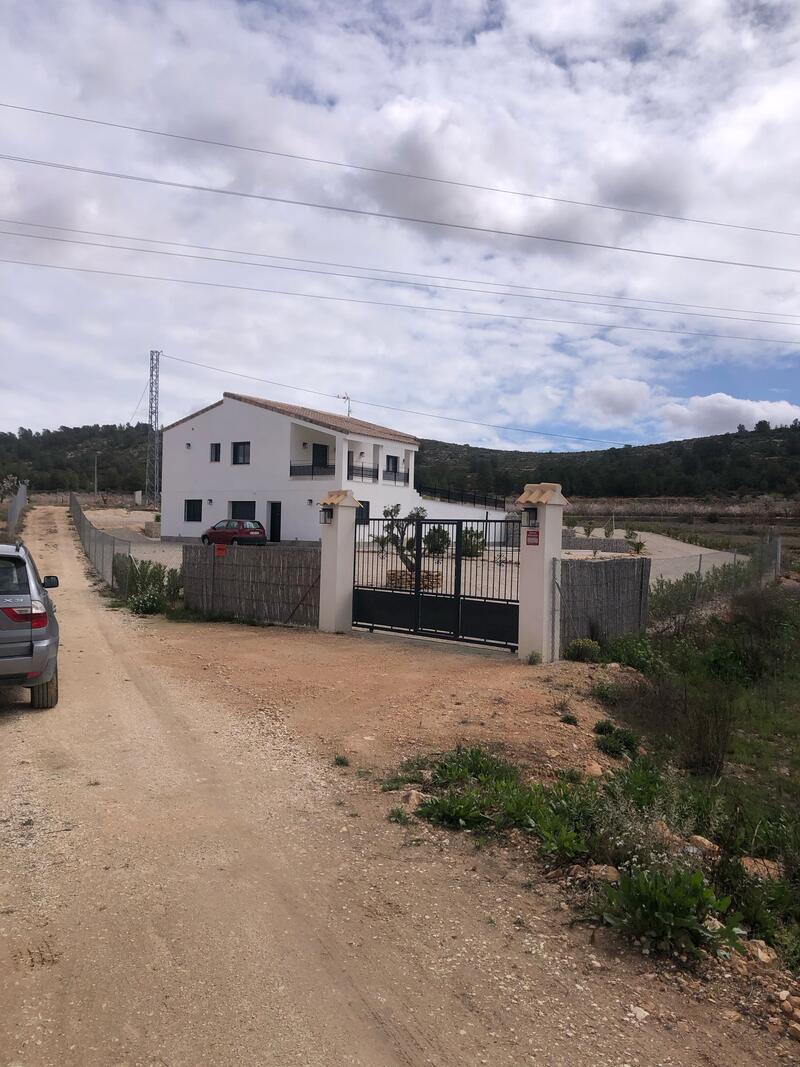 4 bedroom Villa for sale