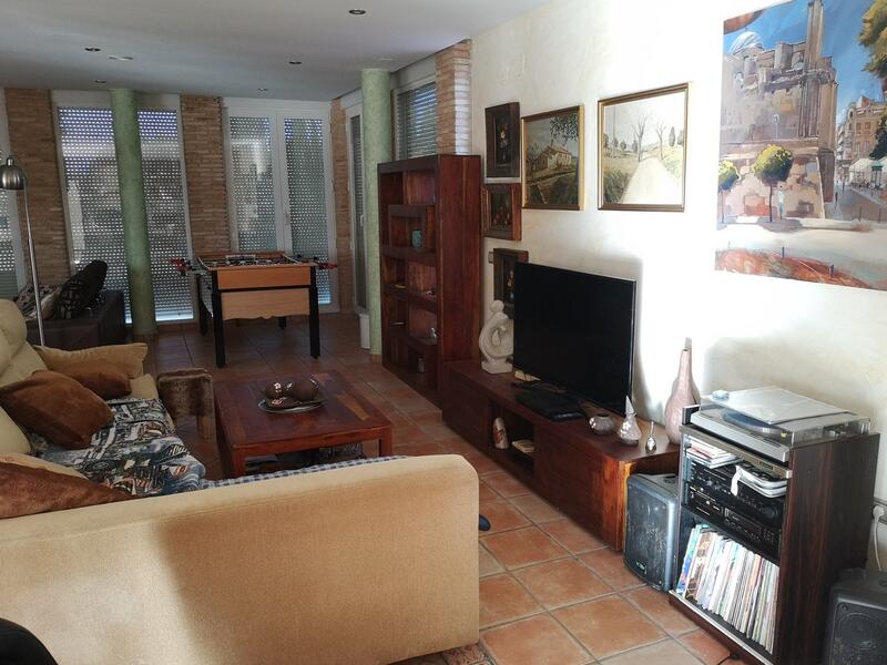 6 bedroom Country House for sale