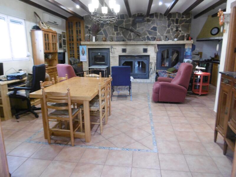 5 bedroom Country House for sale