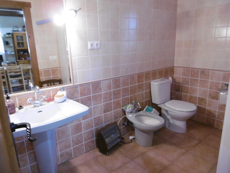 5 bedroom Country House for sale