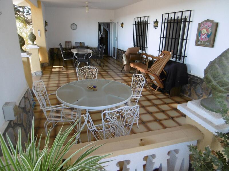 5 bedroom Country House for sale