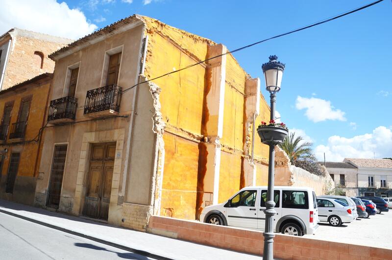 5 спальная комната городская тюрьма продается 5 спальная комната городская тюрьма продается