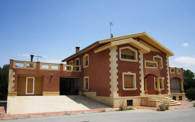 6 Cuarto Villa en venta