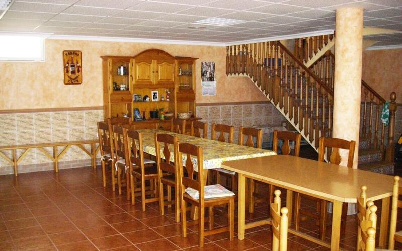 6 bedroom Villa for sale