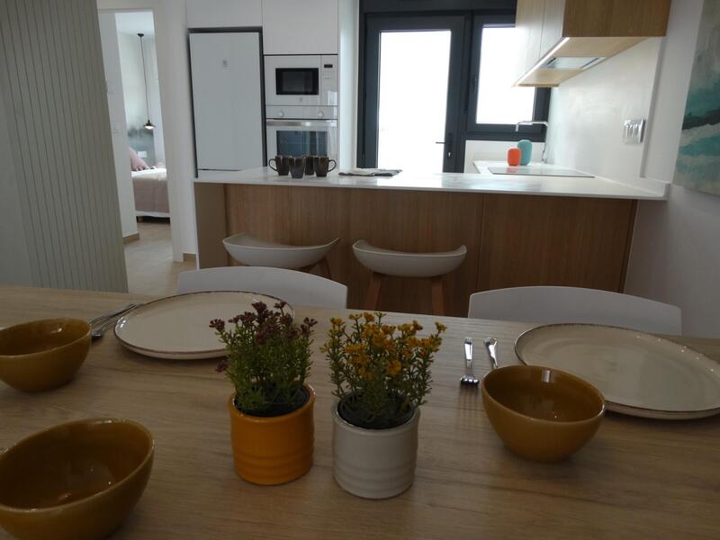 3 slaapkamer Gezinswoning Te koop