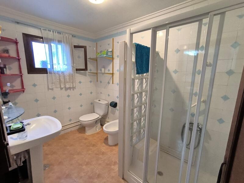 7 soveværelse Byhus til salg