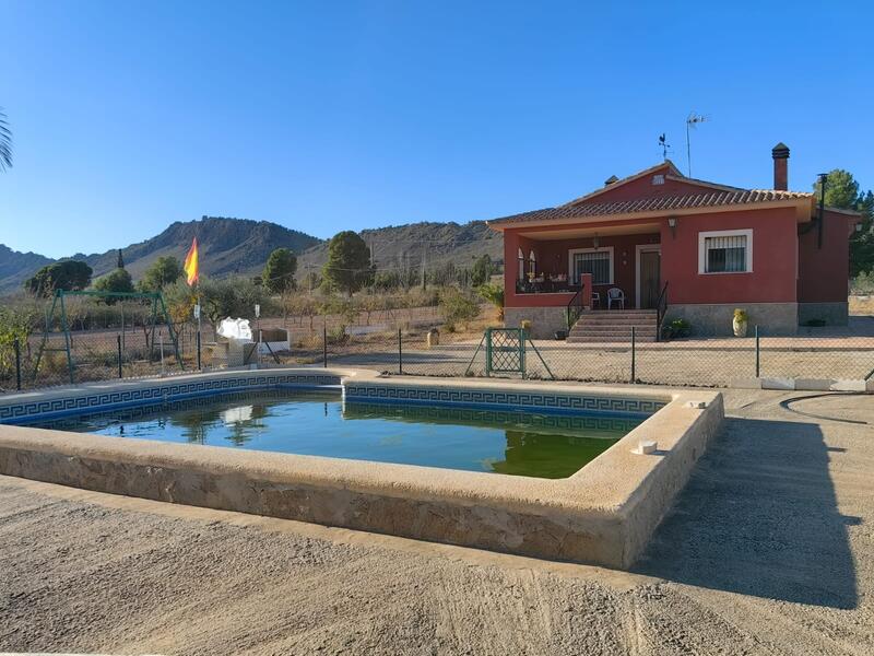 Villa til salgs i Yecla, Murcia