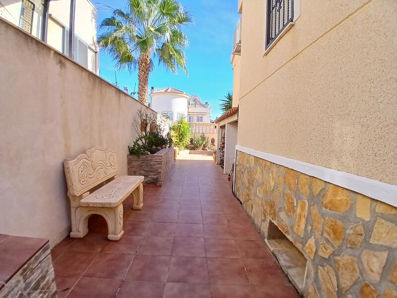 3 slaapkamer Villa Te koop