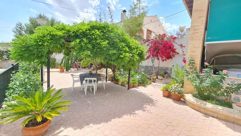 8 Cuarto Villa en venta