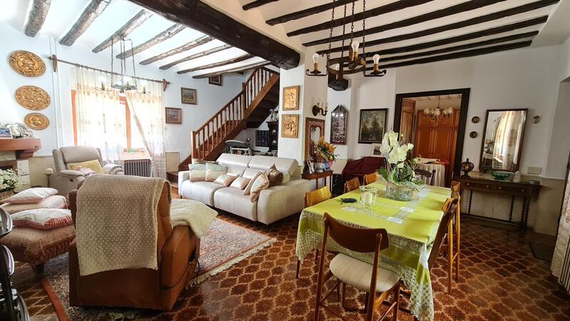 8 Cuarto Villa en venta