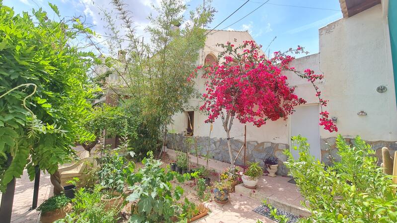 8 Cuarto Villa en venta