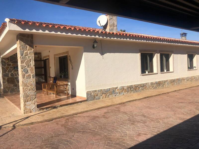 4 Cuarto Villa en venta