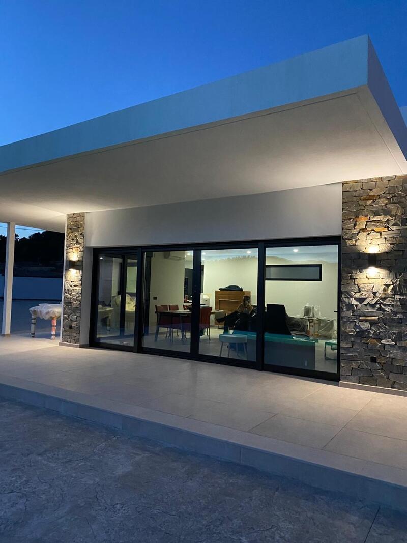 3 bedroom Villa for sale