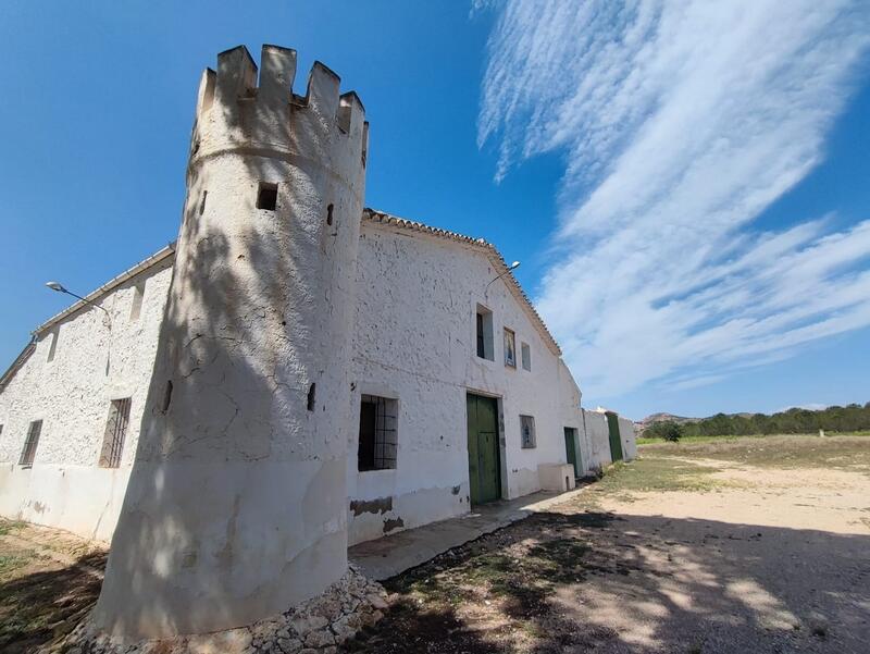 Landsted til salg i Yecla, Murcia
