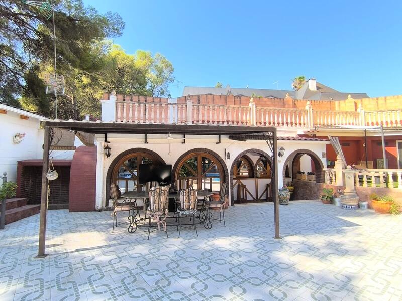 10 chambre Villa à vendre