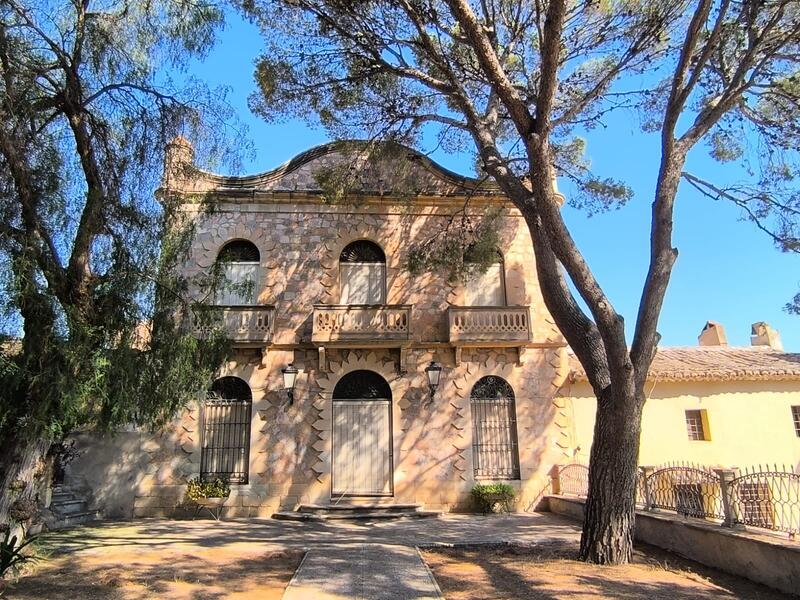 15 Schlafzimmer Landhaus zu verkaufen