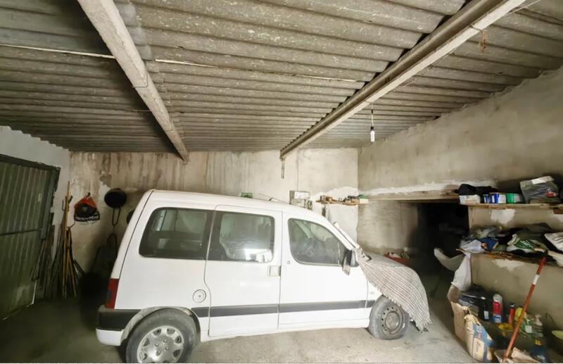 3 slaapkamer Gezinswoning Te koop