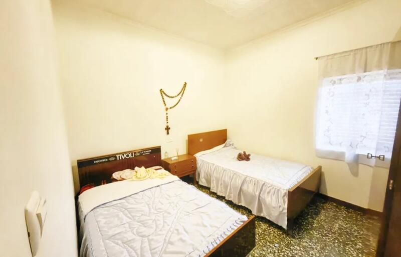 3 slaapkamer Gezinswoning Te koop