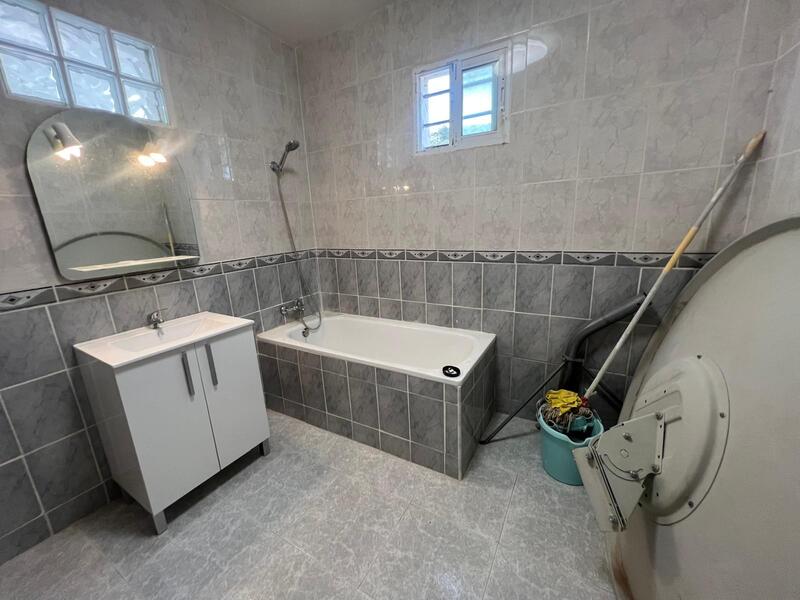 4 Cuarto Villa en venta